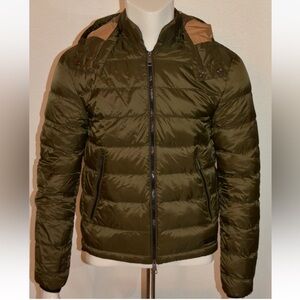 Burberry Olive Green Men's Puffer Jacket size Small